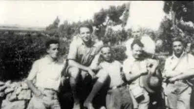חיילים שומרים בכפר עציון, חלק מהם נותרו עלומים, 1948 חיילים שומרים בכפר עציון, חלק מהם נותרו עלומים, 1948