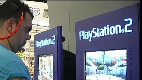 play station 2 בתערוכת אינטרנט וורלד 2001 play station 2 בתערוכת אינטרנט וורלד 2001