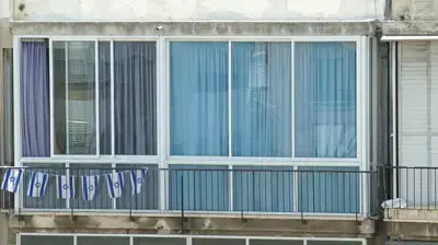 מרפסת ללא תריסים מרפסת ללא תריסים
