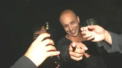 עובד מחפוד עובד מחפוד