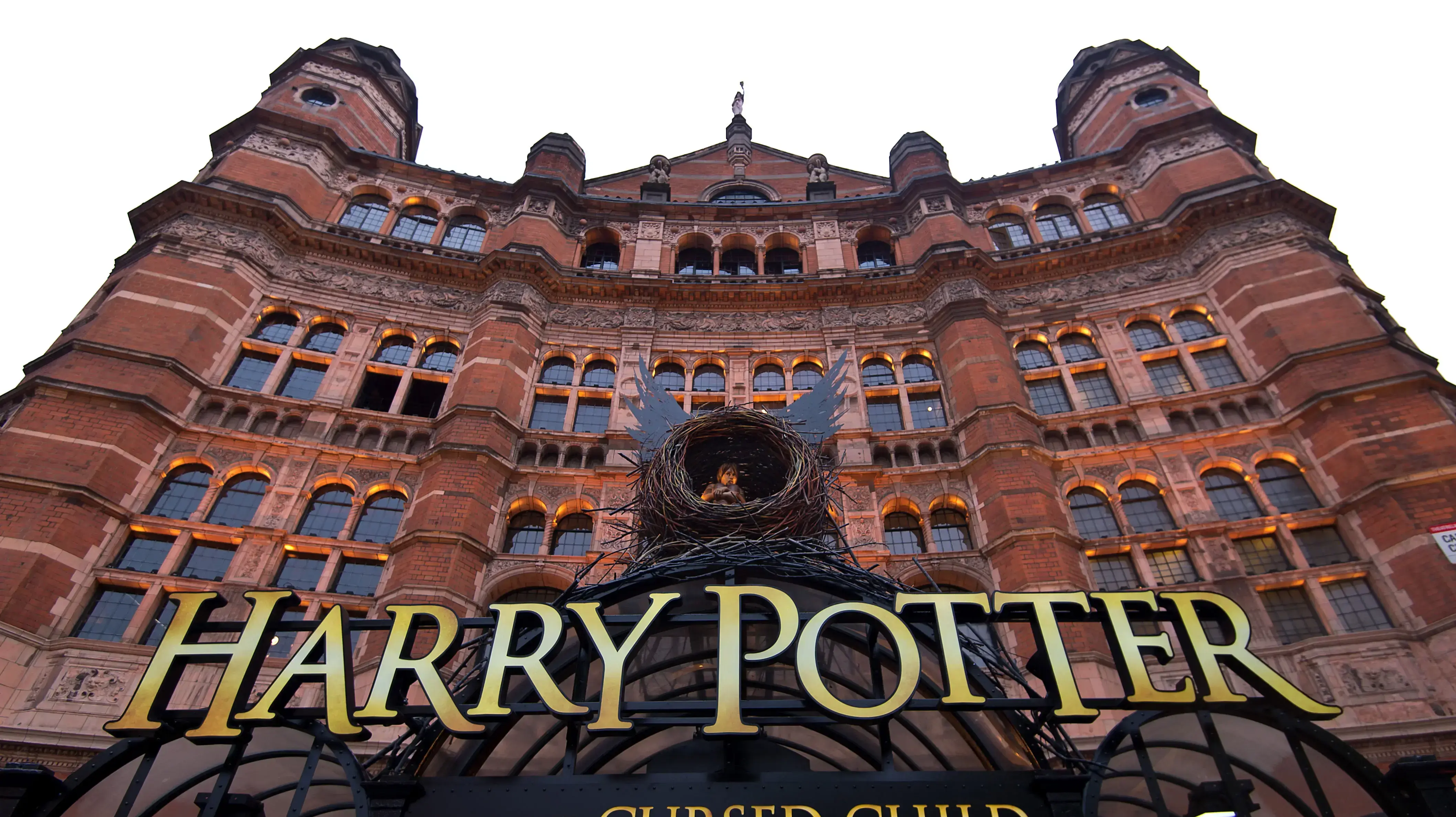 מחזה הארי פוטר, Harry Potter and the Cursed Child, הילד המקולל מחזה הארי פוטר, Harry Potter and the Cursed Child, הילד המקולל