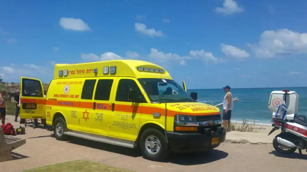 נושא: בן 62 טבע בחוף פלמחים ליד ראשון לציון 11 יוני 2016 נושא: בן 62 טבע בחוף פלמחים ליד ראשון לציון 11 יוני 2016