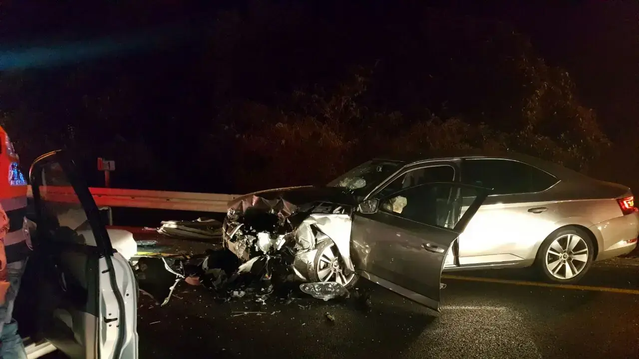 הרוגה וחמישה פצועים בתאונת דרכים בצומת בצת שבצפון 13 יולי 2016 הרוגה וחמישה פצועים בתאונת דרכים בצומת בצת שבצפון 13 יולי 2016