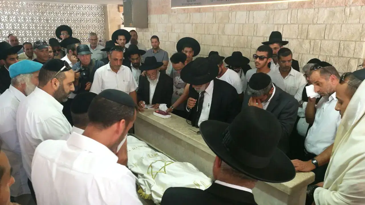 הלווייתה של הדס לוי בראש העין נהרגה בתאונת טרקטור בישוב חשמונאים הלווייתה של הדס לוי בראש העין נהרגה בתאונת טרקטור בישוב חשמונאים