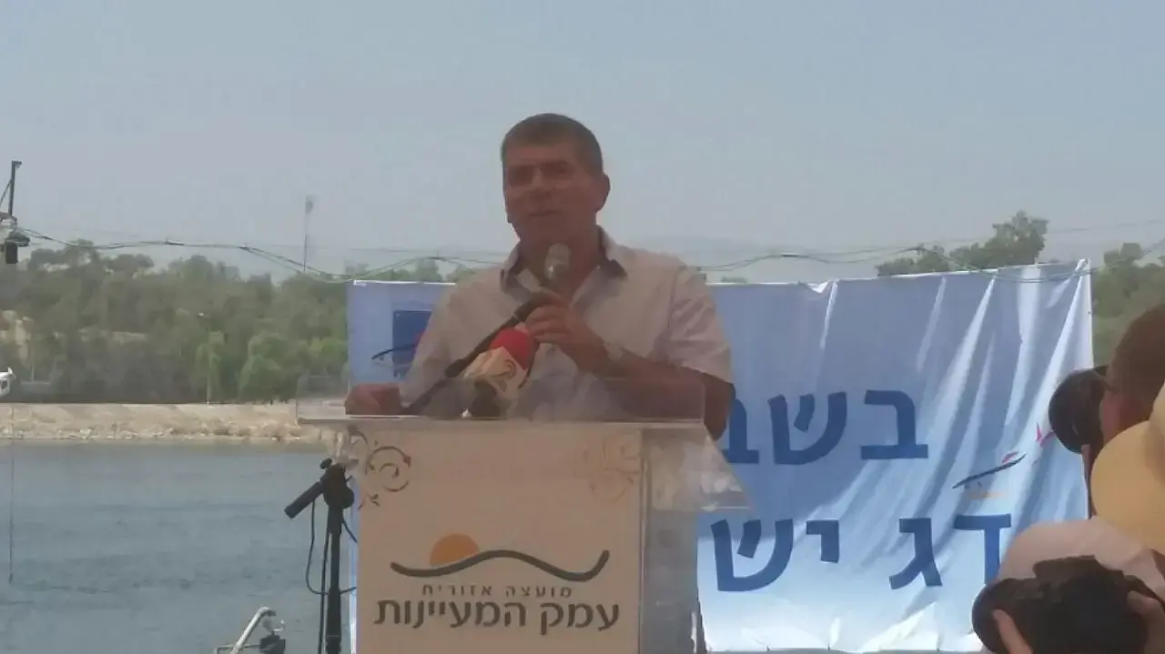 הפגנה נגד פתיחת שוק הדגים ליבוא בצפון הפגנה נגד פתיחת שוק הדגים ליבוא בצפון