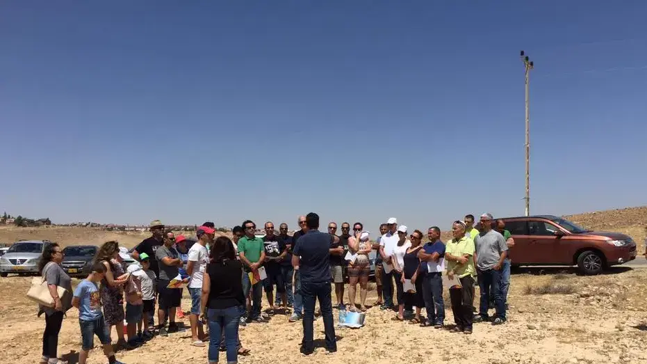 סיור מתעניינים בשכונת נופים החדשה בערד. 4 באוגוסט 2016 סיור מתעניינים בשכונת נופים החדשה בערד. 4 באוגוסט 2016