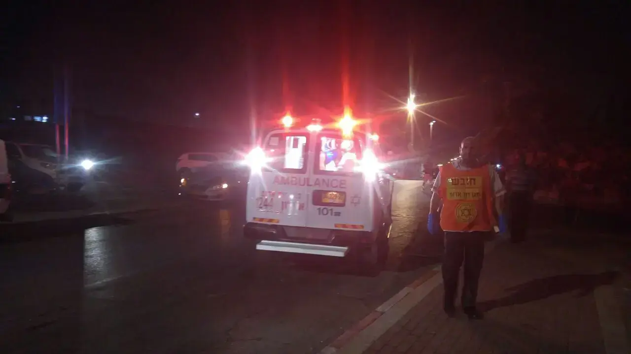 זירת ירי בלוד שבה נפצעו שני גברים בני 30 ו-37 באורח קשה. 12 באוגוסט 2016 זירת ירי בלוד שבה נפצעו שני גברים בני 30 ו-37 באורח קשה. 12 באוגוסט 2016