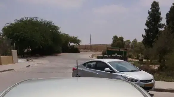 רכב נפגע מיידוי אבנים ביישוב רתמים 14 באוגוסט 2016 רכב נפגע מיידוי אבנים ביישוב רתמים 14 באוגוסט 2016