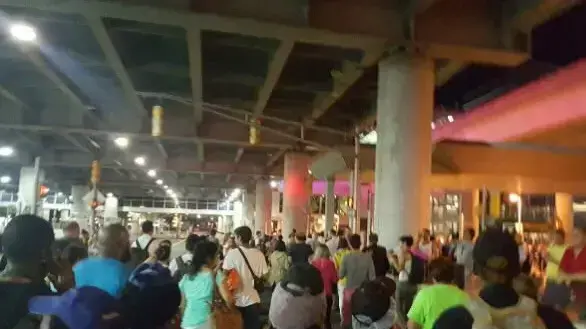 פינוי נמל התעופה קנדי שבניו יורק לאחר דיווחים על ירי, אוגוסט 2016 פינוי נמל התעופה קנדי שבניו יורק לאחר דיווחים על ירי, אוגוסט 2016