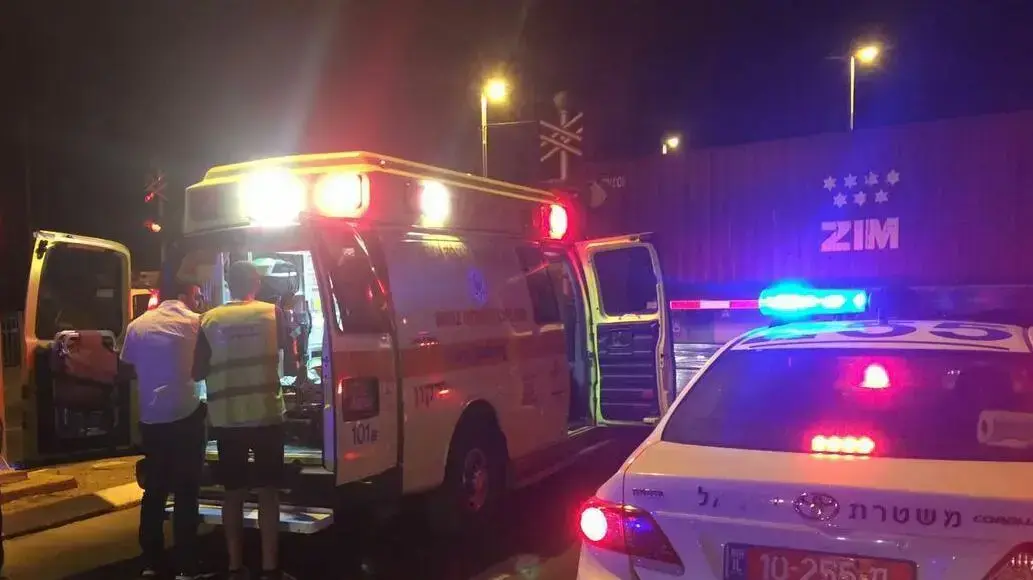 אישה כבת 70 נהרגה מפגיעת רכבת באזור כפר שמריהו. 30 באוגוסט 2016 אישה כבת 70 נהרגה מפגיעת רכבת באזור כפר שמריהו. 30 באוגוסט 2016