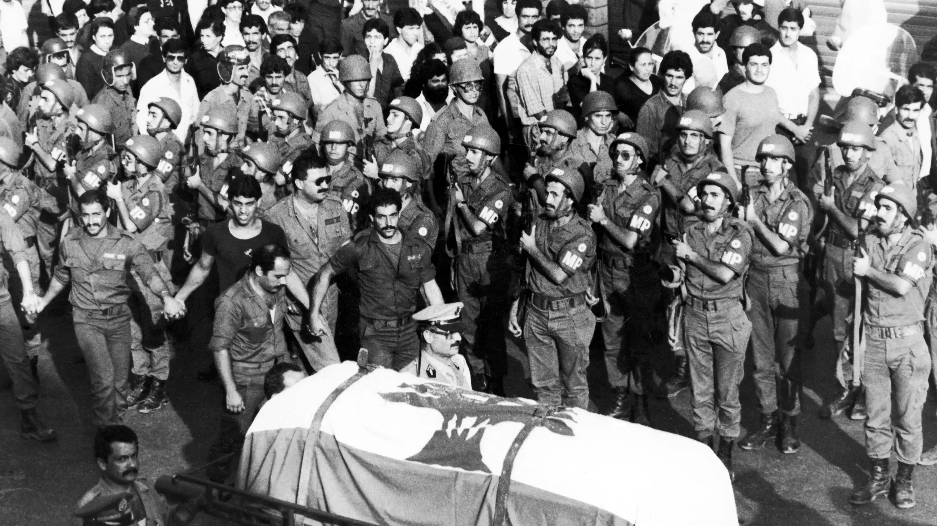 הלוויתו של נשיא לבנון בשיר ג'ומאייל בשנת 1982 הלוויתו של נשיא לבנון בשיר ג'ומאייל בשנת 1982