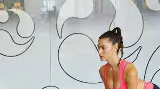 שיר אלמליח מתאמנת בחדר כושר שיר אלמליח מתאמנת בחדר כושר