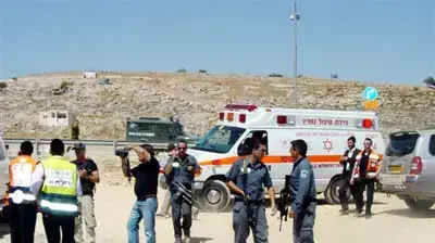 תמונות מפיגוע ירי בעטרות (זקא) תמונות מפיגוע ירי בעטרות (זקא)