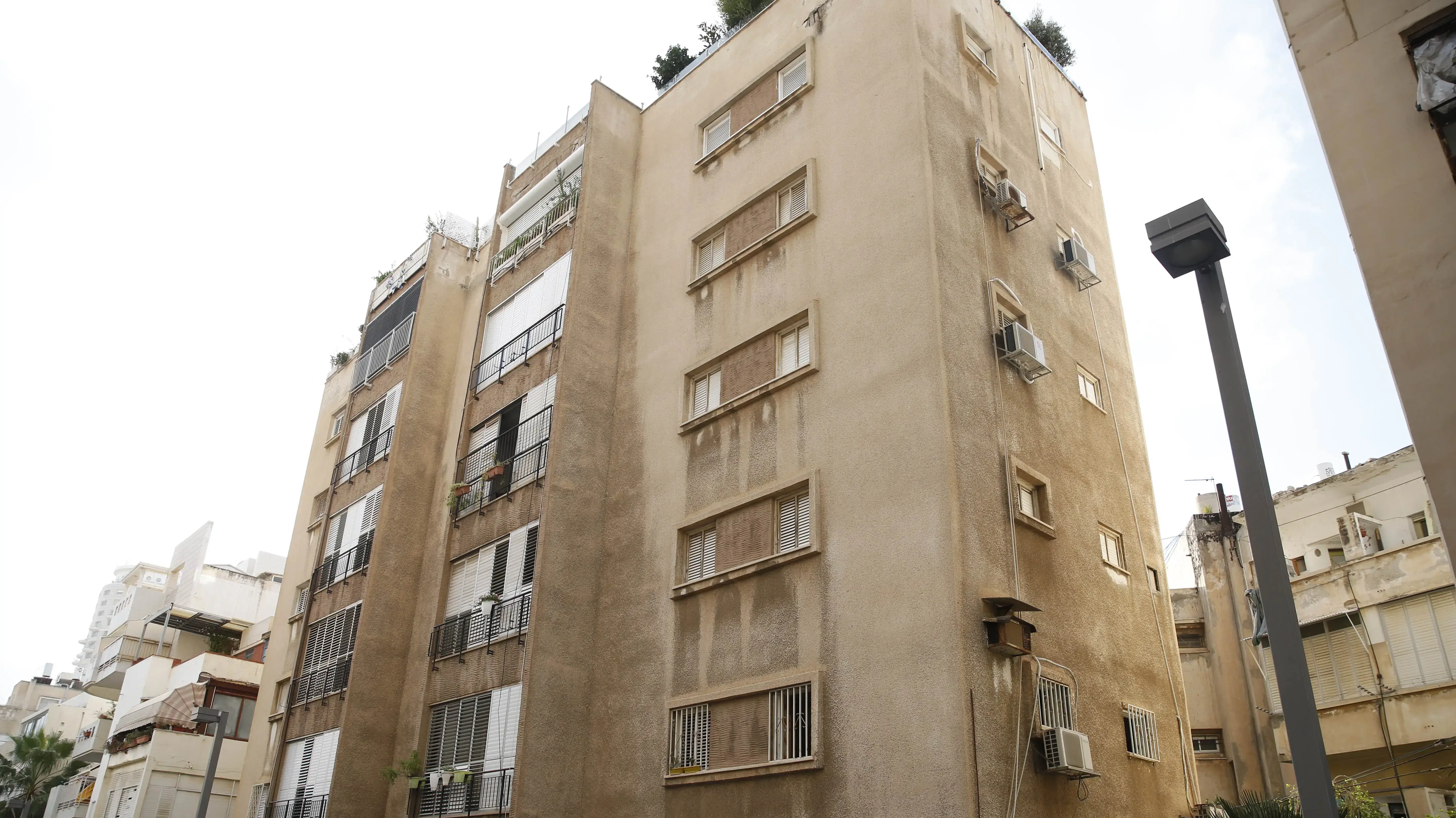 בניין בו שוטר לשעבר רצח גבר, סירקין, תל אביב. נובמבר 2016 בניין בו שוטר לשעבר רצח גבר, סירקין, תל אביב. נובמבר 2016