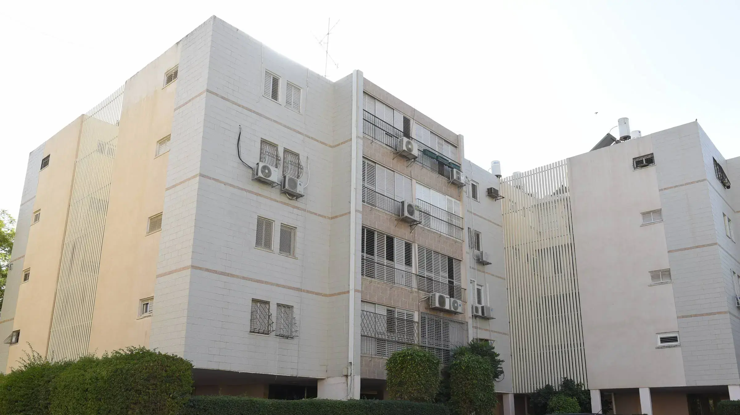 סטודנט בדואי לרופאה נדחה בהשכרת דירה בגלל מוצאו, פתח תקווה. נובמבר 2016 סטודנט בדואי לרופאה נדחה בהשכרת דירה בגלל מוצאו, פתח תקווה. נובמבר 2016