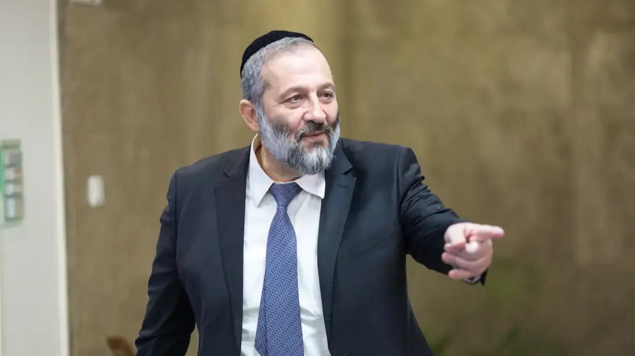 השר אריה דרעי, ישיבת ממשלה. 20 בנובמבר 2016 השר אריה דרעי, ישיבת ממשלה. 20 בנובמבר 2016