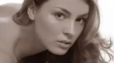 אנסטסיה ינטין אנסטסיה ינטין