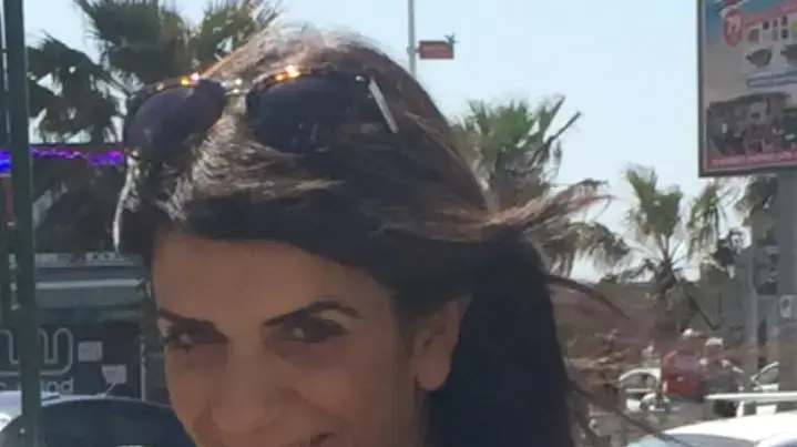 אביבית אלקובי-דבוש התלוננה על דלקת גרון ונמצא אצלה גידול