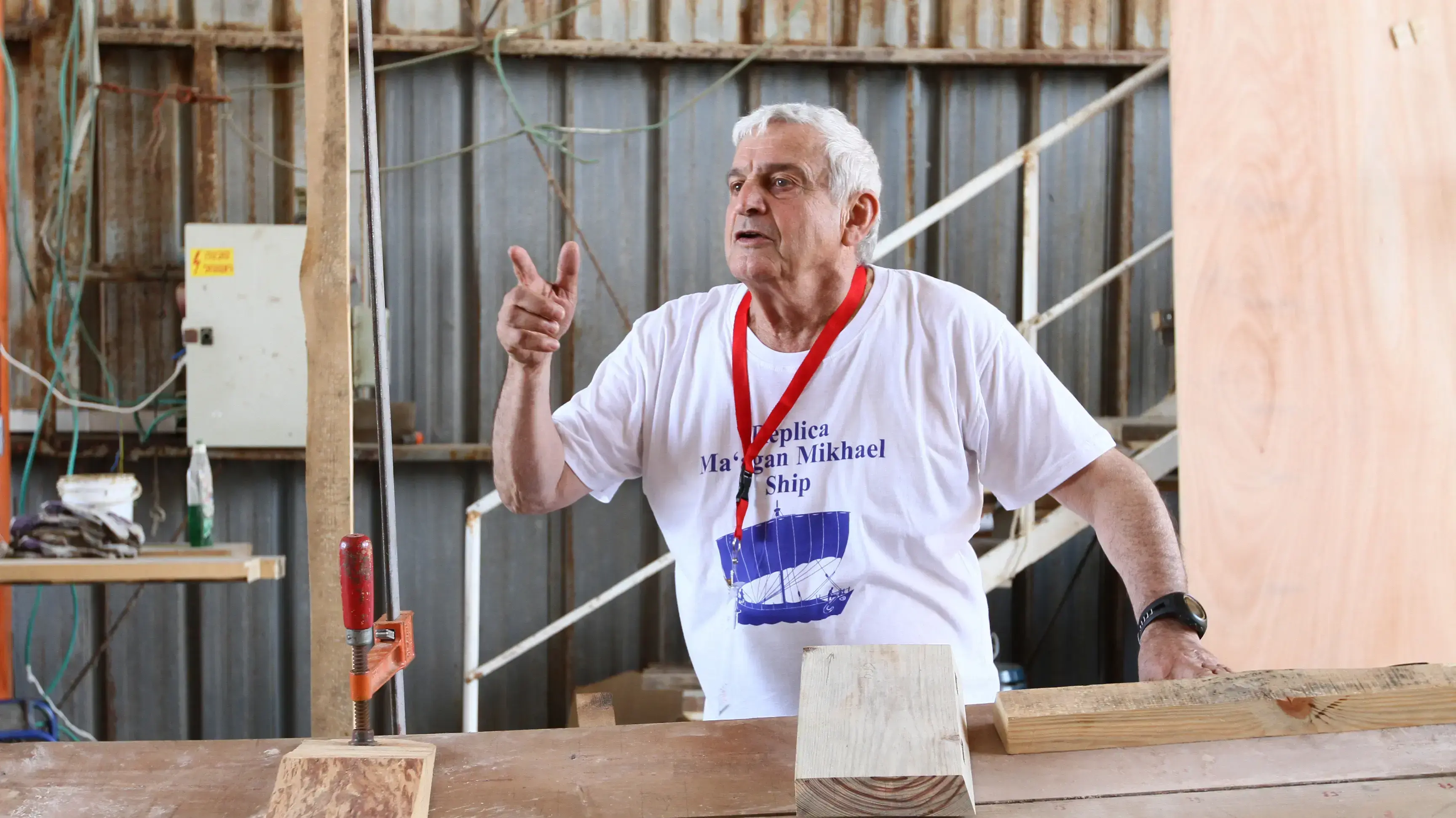 פרופ' יעקב כהנוב פרופ' יעקב כהנוב