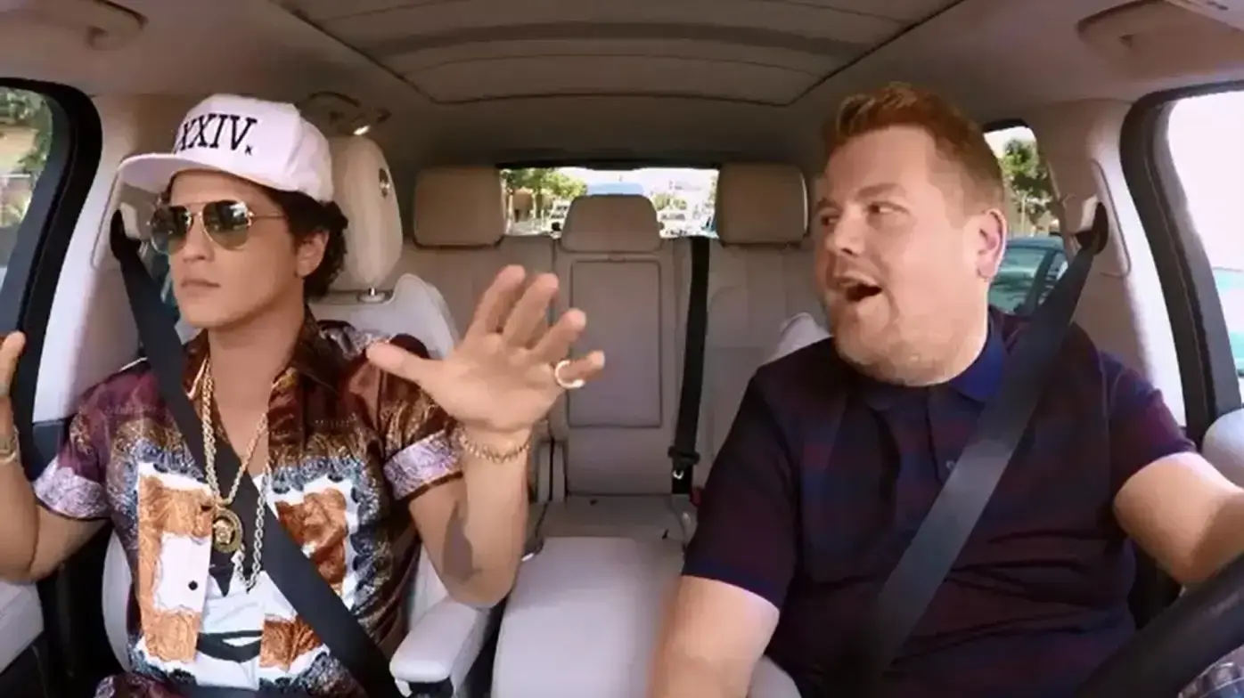 ברונו מארס מתארח בפינה "קארפול קריוקי" של ג'יימס קורדן ברונו מארס מתארח בפינה "קארפול קריוקי" של ג'יימס קורדן
