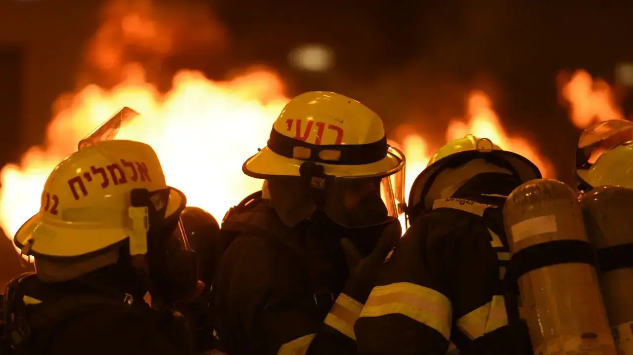 תרגיל של לוחמי אש מירושלים ובית שמש במנהרת התחבורה בכביש 1, 26 בדצבמר 2016 תרגיל של לוחמי אש מירושלים ובית שמש במנהרת התחבורה בכביש 1, 26 בדצבמר 2016
