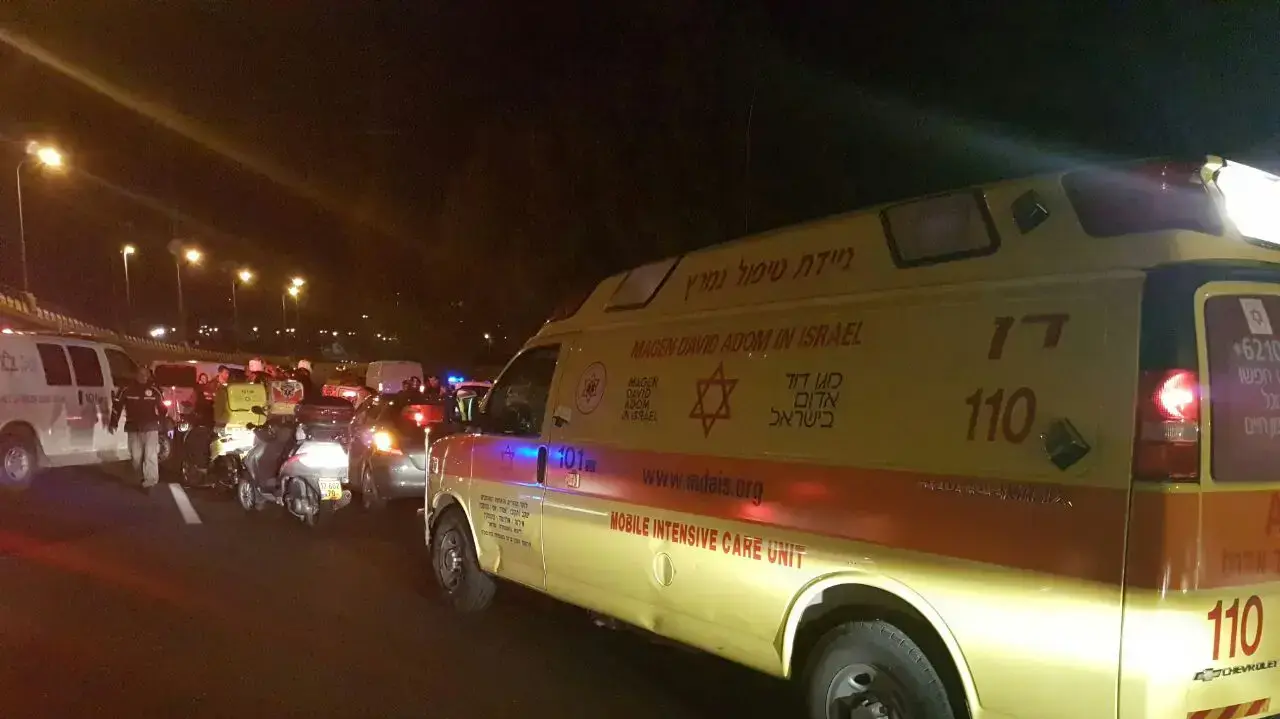 תאונת דרכים בדרך חיל השריון, תל אביב. דצמבר 2016 תאונת דרכים בדרך חיל השריון, תל אביב. דצמבר 2016