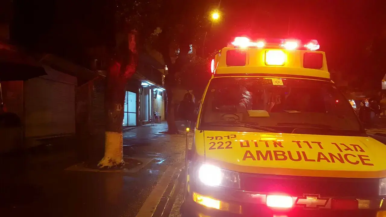 סמוך לדירה בה נמצאו שתי גופות, שכונת הדר חיפה. 4 בינואר 2017 סמוך לדירה בה נמצאו שתי גופות, שכונת הדר חיפה. 4 בינואר 2017