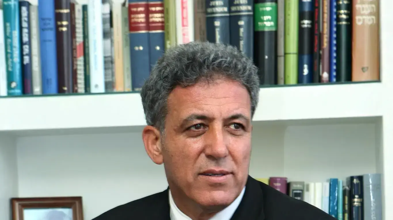 אבי עמירם אבי עמירם
