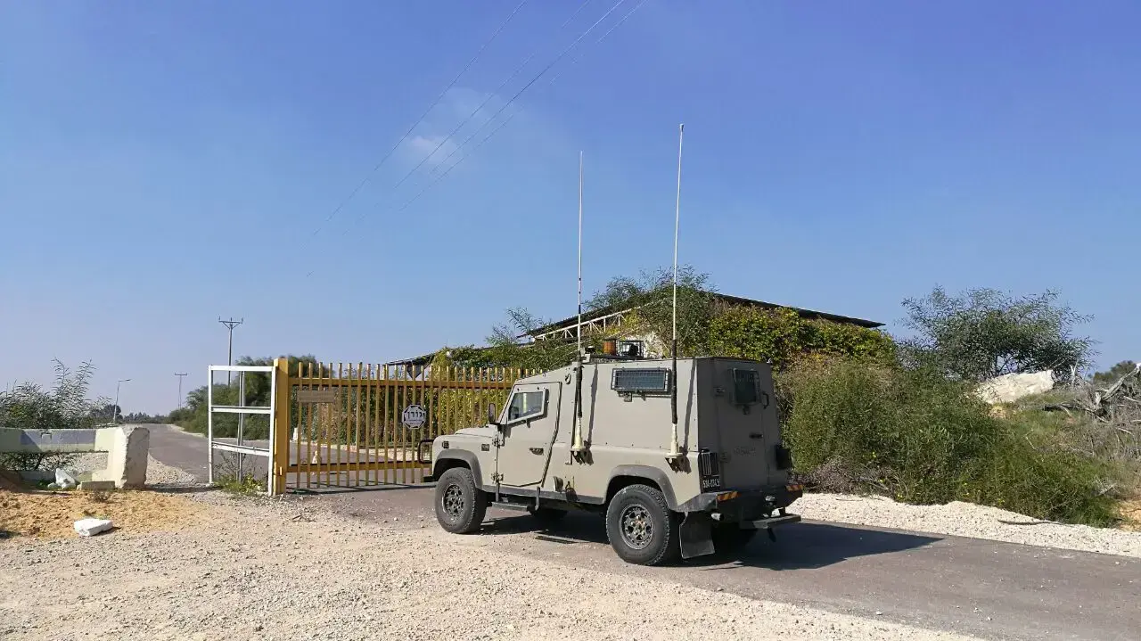חיפושים לאיתור נפילת הרקטה, גבול רצועת עזה. פברואר 2017 חיפושים לאיתור נפילת הרקטה, גבול רצועת עזה. פברואר 2017