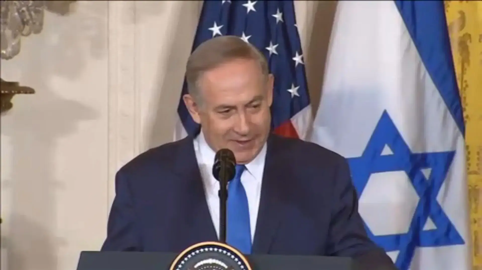 ראש הממשלה בנימין נתניהו בפגישה עם נשיא ארה"ב דונלד טראמפ, 15 בפברואר 2017 ראש הממשלה בנימין נתניהו בפגישה עם נשיא ארה"ב דונלד טראמפ, 15 בפברואר 2017
