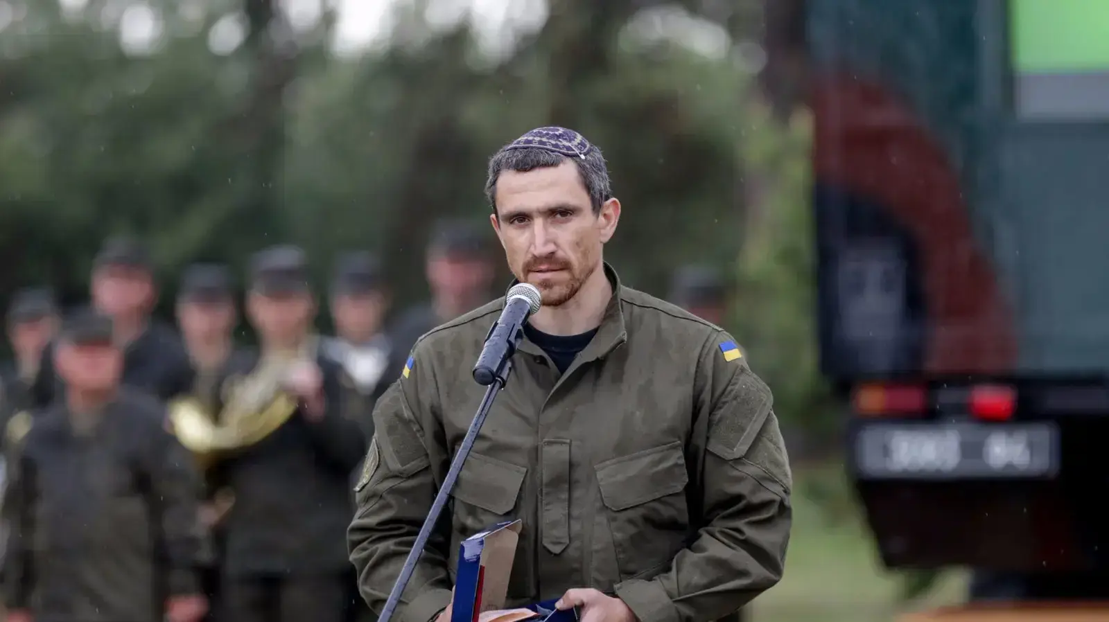 צבי אריאלי, שהקים קבוצת "הגנה יהודית" לקהילה באוקראינה צבי אריאלי, שהקים קבוצת "הגנה יהודית" לקהילה באוקראינה