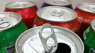 פחיות משקה פחיות משקה
