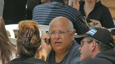 פפראצי החכ אביגדור יצחקי קדימה פפראצי החכ אביגדור יצחקי קדימה
