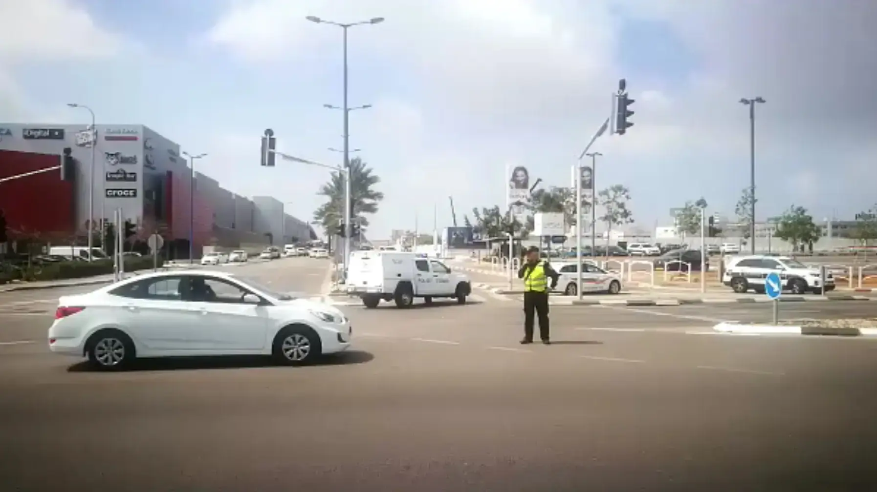 חשש למחבל בסינמה סיטי בראשון לציון, 20 במרץ 2017 חשש למחבל בסינמה סיטי בראשון לציון, 20 במרץ 2017
