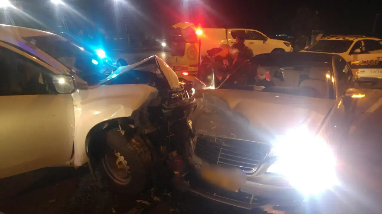 מרדף סמוי בנתניה אחר רכב החשוד כגנוב, בו התגלה בעל הרכב - קשיש בן 80. מרץ 2017 מרדף סמוי בנתניה אחר רכב החשוד כגנוב, בו התגלה בעל הרכב - קשיש בן 80. מרץ 2017