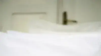 צעיף ומצעים של שרון ברונשר מתוך מכירת מעצבות ביפו צעיף ומצעים של שרון ברונשר מתוך מכירת מעצבות ביפו