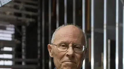 תמונות מהספר "בממלכת התיל" של קארל קראוס 23 באפריל 2017 תמונות מהספר "בממלכת התיל" של קארל קראוס 23 באפריל 2017