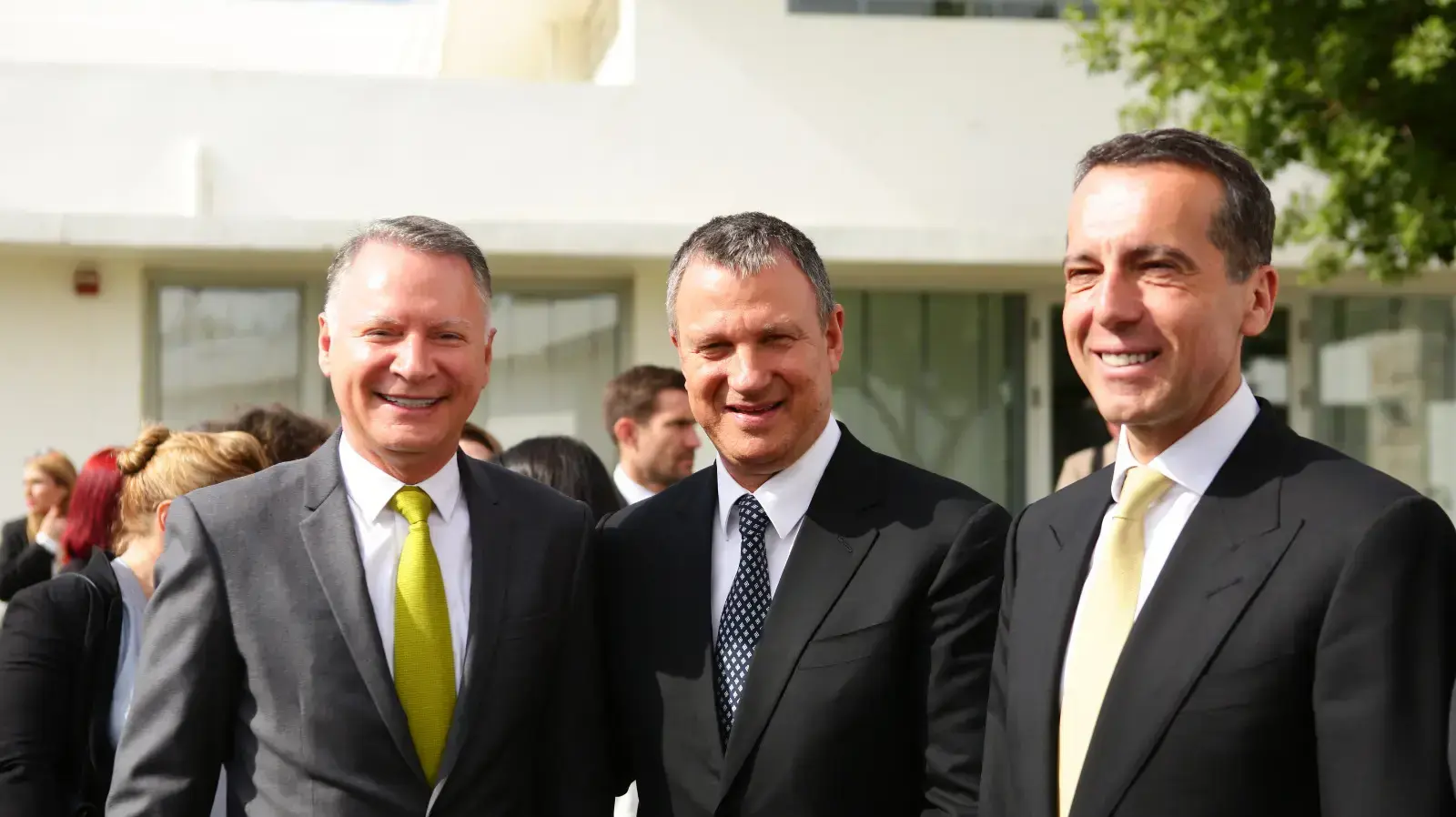 ח"כ מרגלית מהאופוזיציה אירח באופן חריג את קאנצלר אוסטריה ביום השואה למפגש עם יזמים ישראלים ופלסטינים 24 באפריל 2017 ח"כ מרגלית מהאופוזיציה אירח באופן חריג את קאנצלר אוסטריה ביום השואה למפגש עם יזמים ישראלים ופלסטינים 24 באפריל 2017