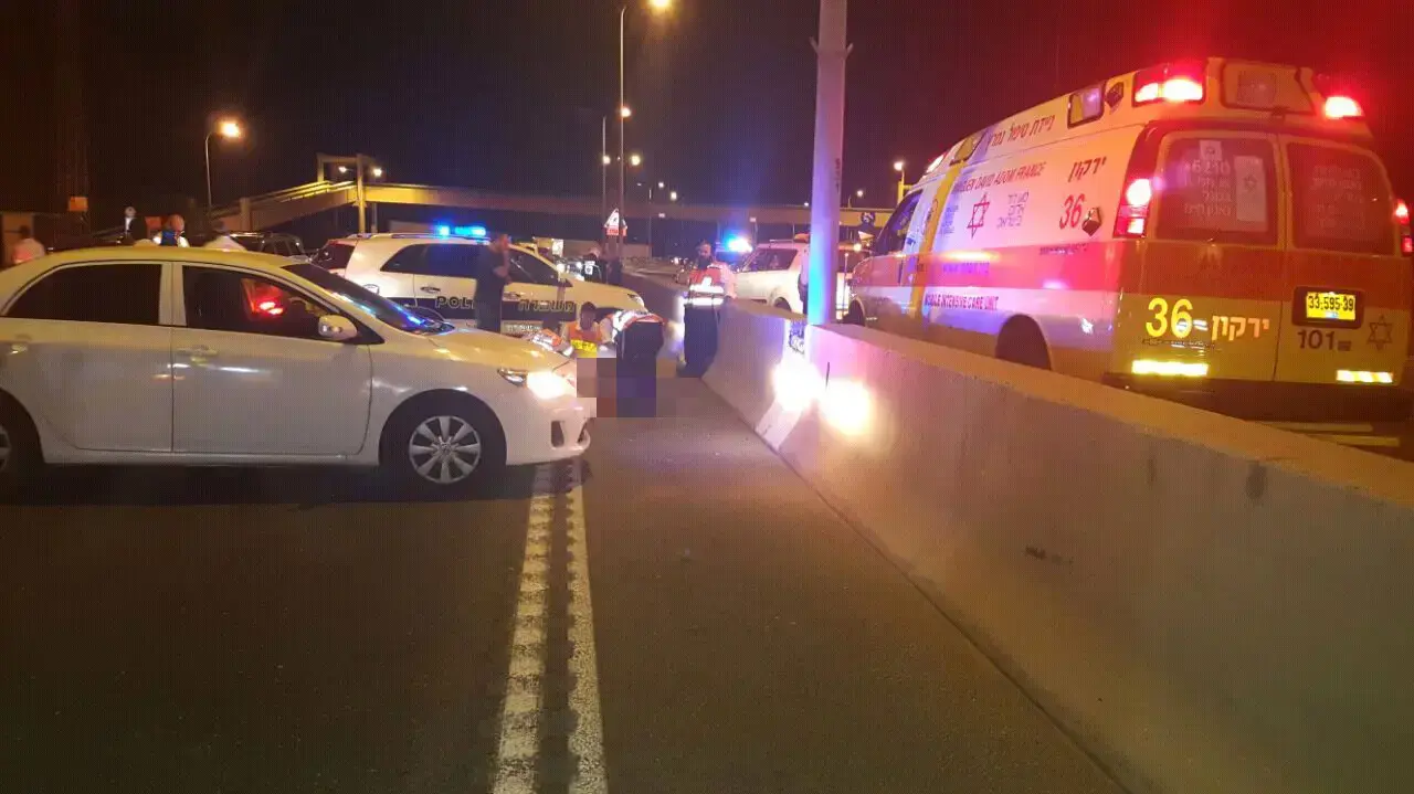 תאונת דרכים בכביש 2 סמוך לרשפון תאונת דרכים בכביש 2 סמוך לרשפון