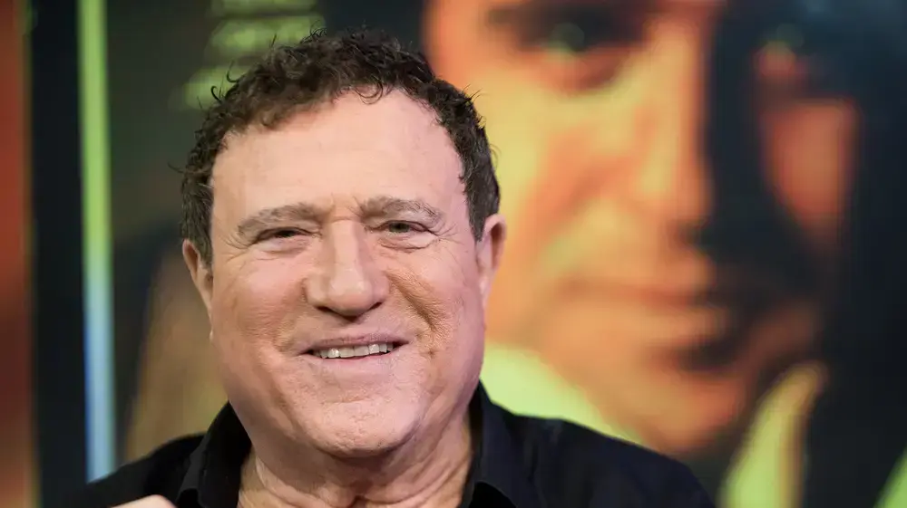 יהורם גאון יהורם גאון