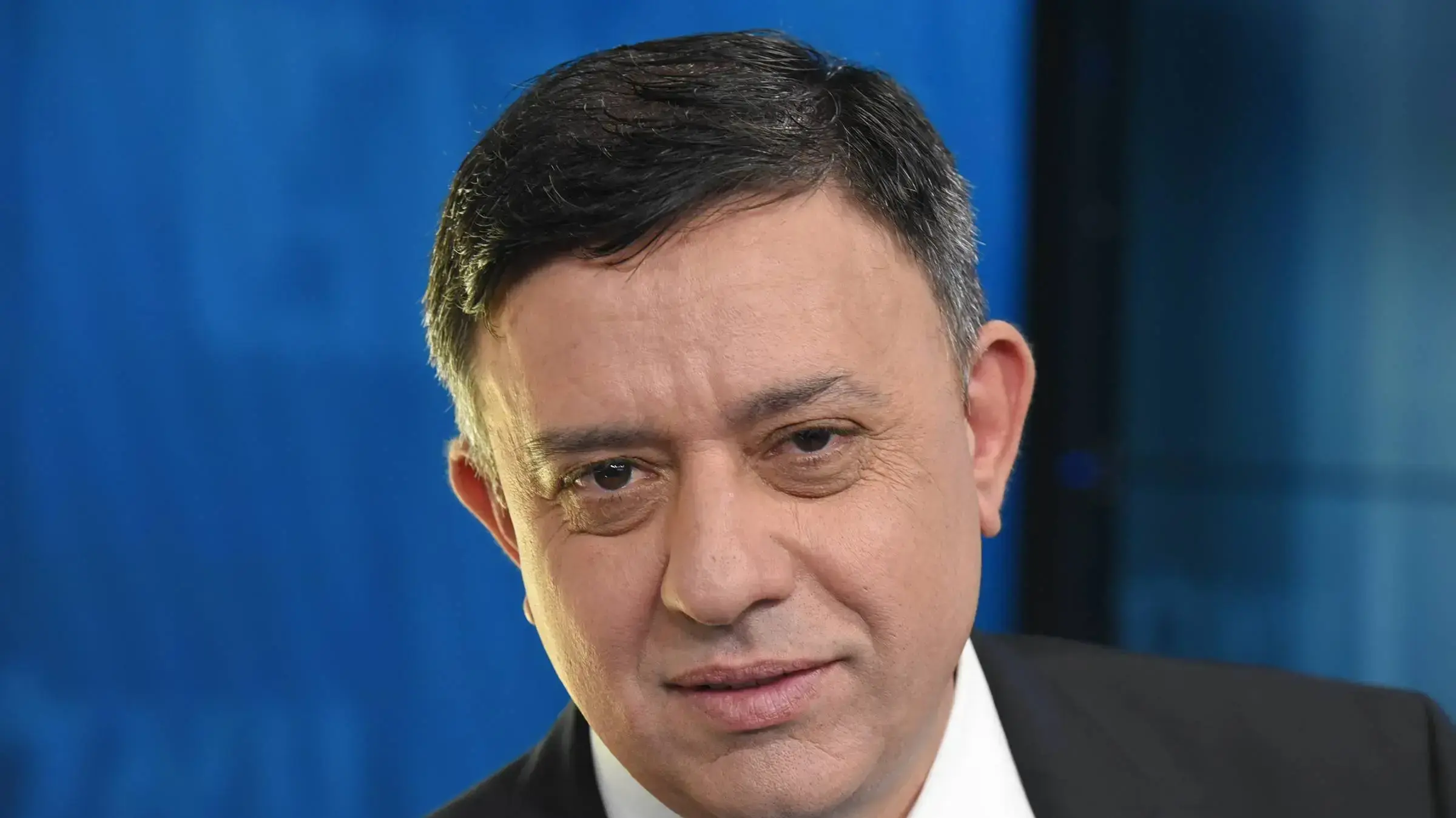 המועמדים לפריימריז במפלגת העבודה בעימות באולפן וואלה! NEWS 4 ביוני 2017 המועמדים לפריימריז במפלגת העבודה בעימות באולפן וואלה! NEWS 4 ביוני 2017