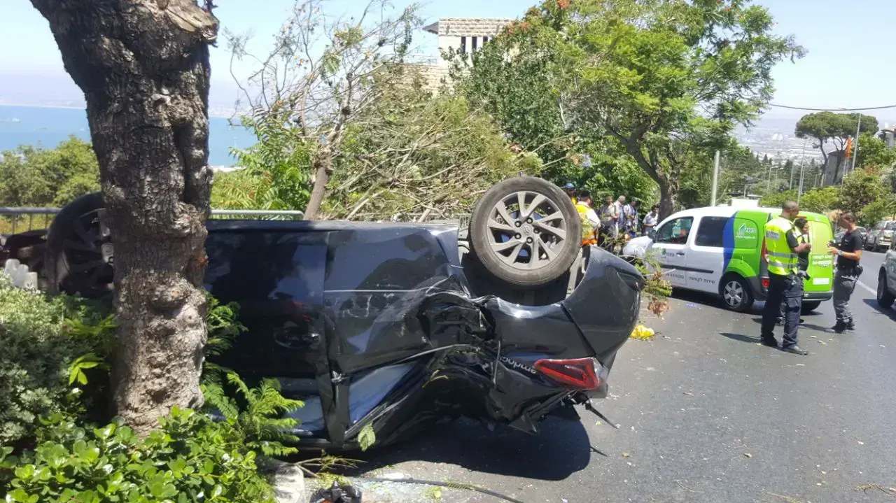 כב שהתהפך בשדרות הציונות בחיפה, ילד פצוע אנוש 6 ביוני 2017 כב שהתהפך בשדרות הציונות בחיפה, ילד פצוע אנוש 6 ביוני 2017