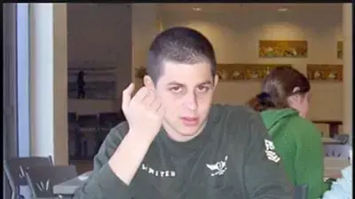 יומולדת גלעד שליט