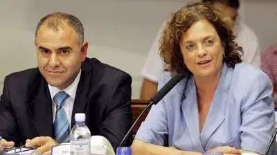 צילום דניאל בר-און באובאו)שרת החינוך פרופ יולי תמיר ומנכ"ל המשרד שמואל אבואב צילום דניאל בר-און באובאו)שרת החינוך פרופ יולי תמיר ומנכ"ל המשרד שמואל אבואב