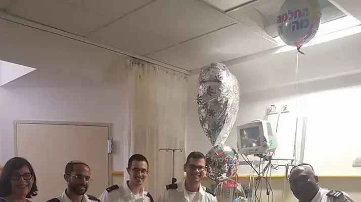 עמית סוויסה הובאה למסיבת הסיום באמבולנס המשאלות