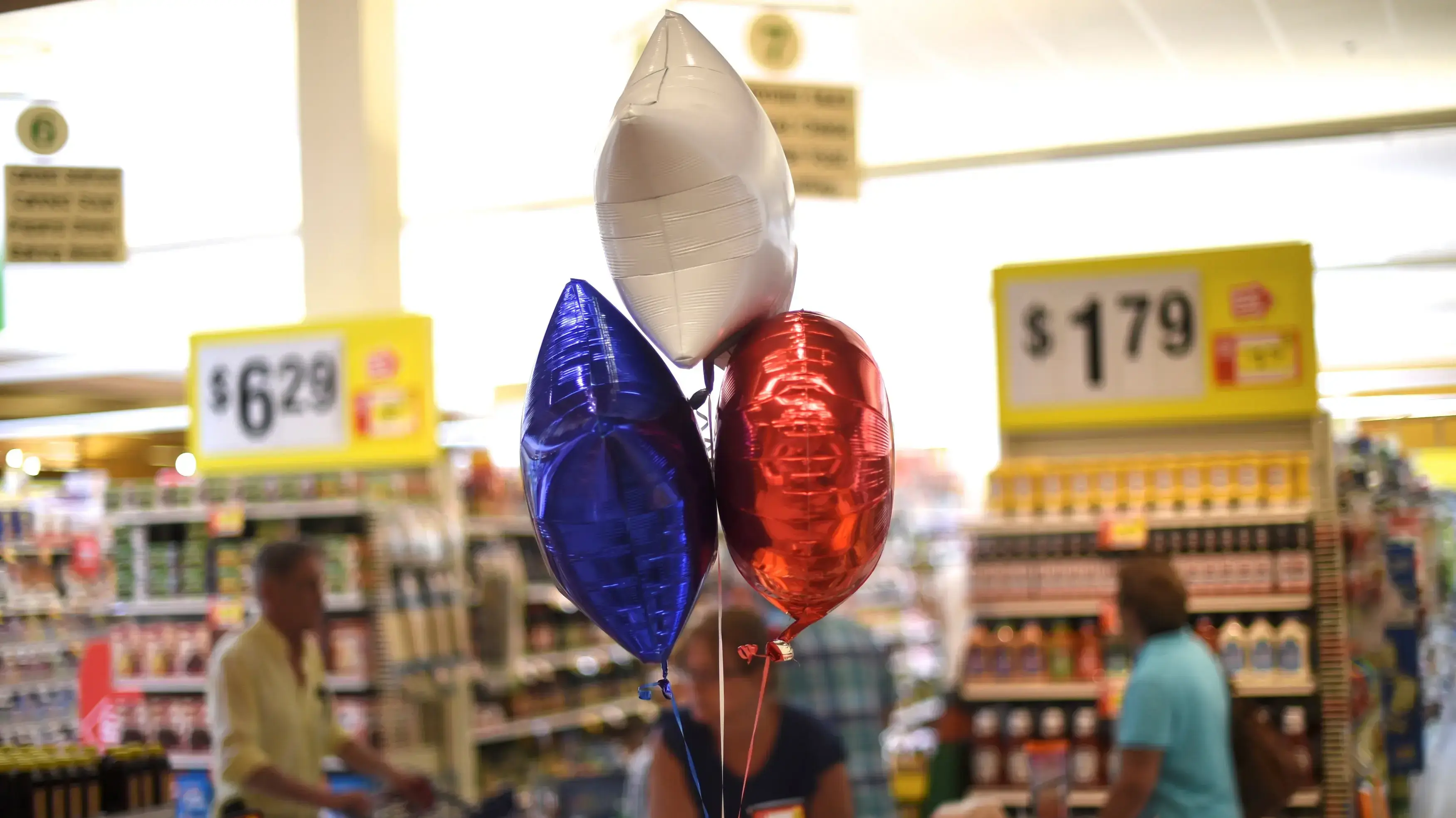 גם ראש המוסד יוסי כהן הגיע לחלוק כבוד למעצמה הגדולה בבית השגריר