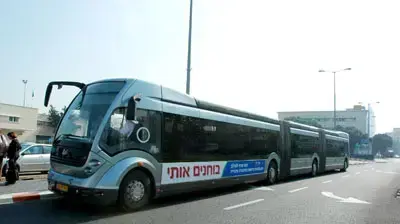 הרכבת הקלה של חיפה צילום צביקה רוגר הרכבת הקלה של חיפה צילום צביקה רוגר