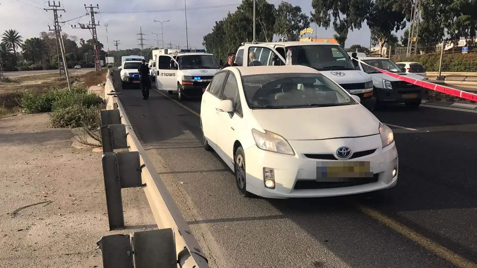 רכב שנתפס בצומת עין המפרץ עם אמצעי לחימה ומטען חבלה רכב שנתפס בצומת עין המפרץ עם אמצעי לחימה ומטען חבלה