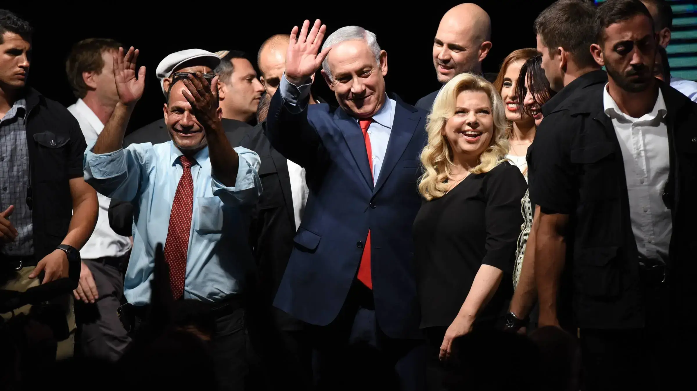 רוה"מ ורעייתו מפגן התמיכה של הליכוד בראש הממשלה בנימין נתניהו בגני התערוכה תל אביב 9 באוגוסט 2017 רוה"מ ורעייתו מפגן התמיכה של הליכוד בראש הממשלה בנימין נתניהו בגני התערוכה תל אביב 9 באוגוסט 2017