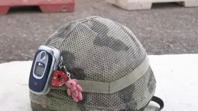 חיילות הגדוד הקרבי של קרקל במחסום נטפים ( גיל קול )
